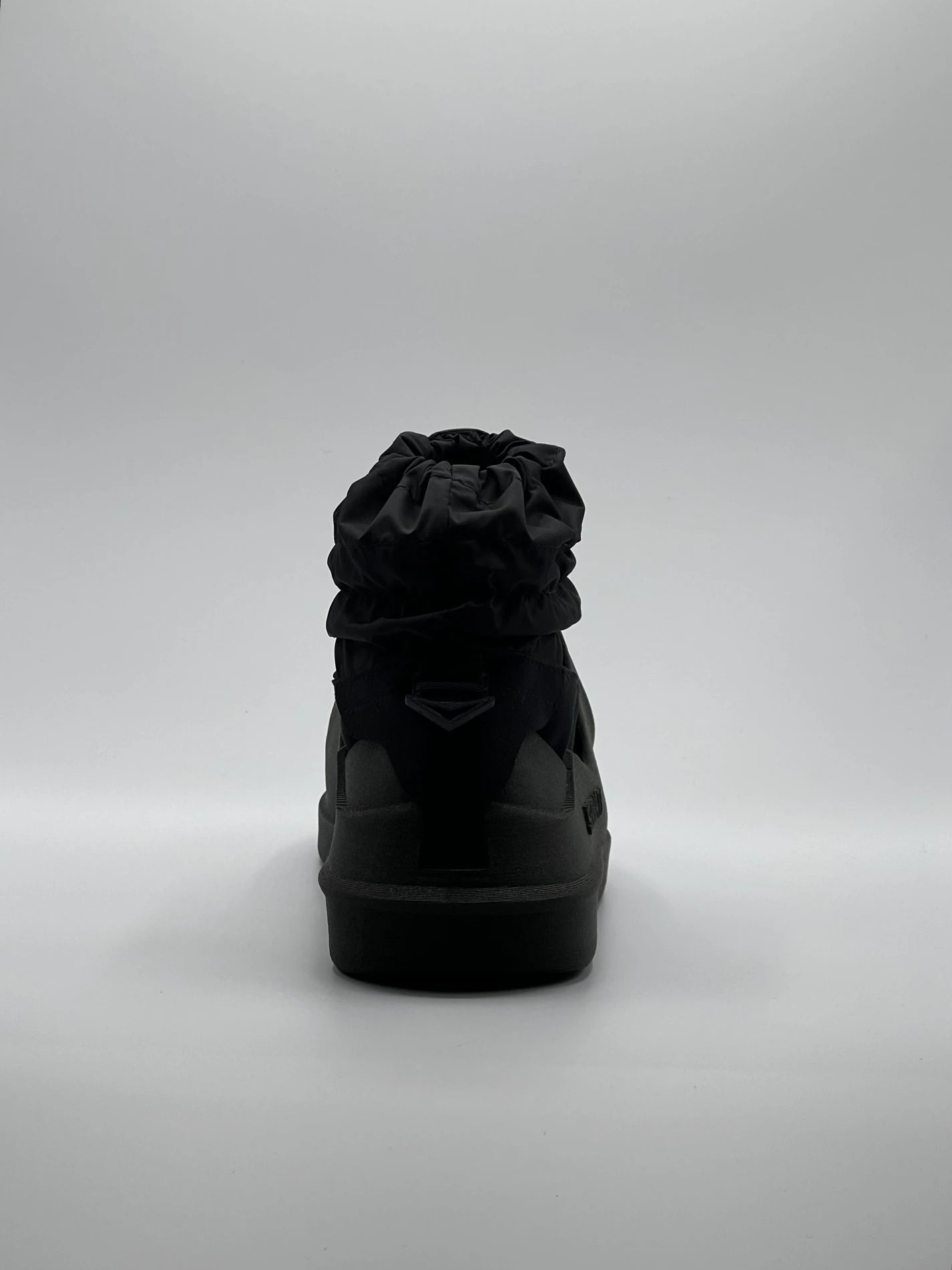 HYPER BOOTs DARK