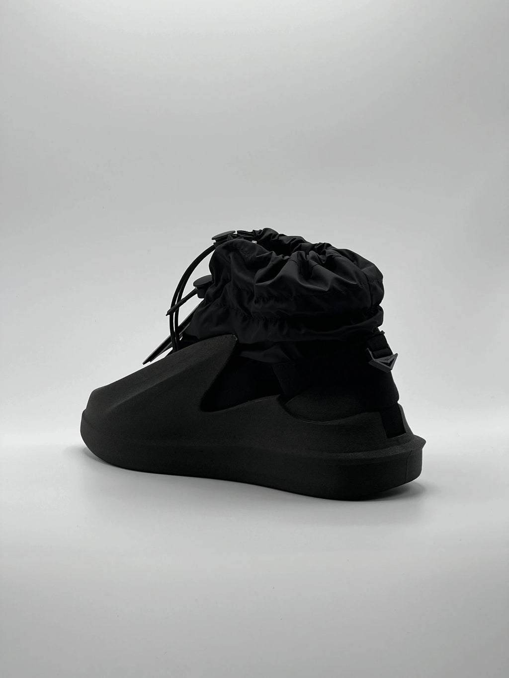 HYPER BOOTs DARK
